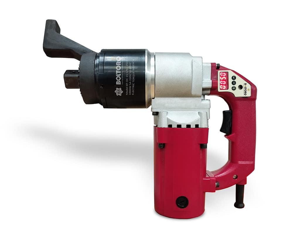 How to Calibrate a Digital Torque Wrench